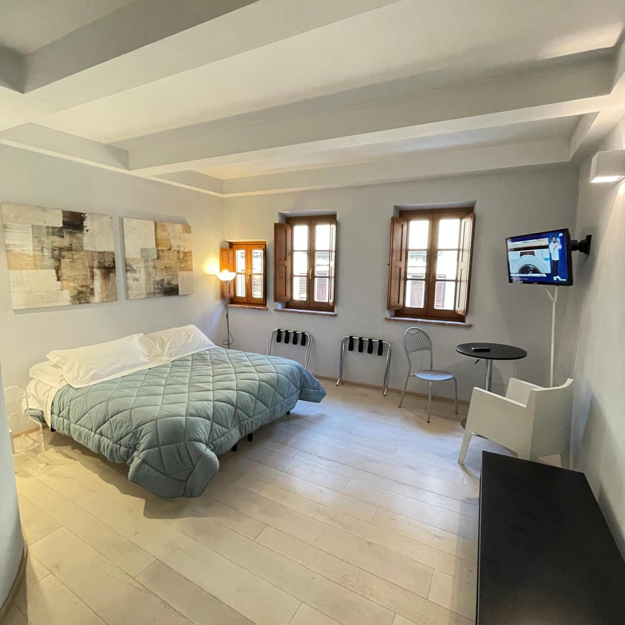 Guesthouse Via Di Gracciano - Adults Only Montepulciano Stazione Buitenkant foto