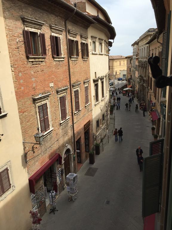 Guesthouse Via Di Gracciano - Adults Only Montepulciano Stazione Buitenkant foto